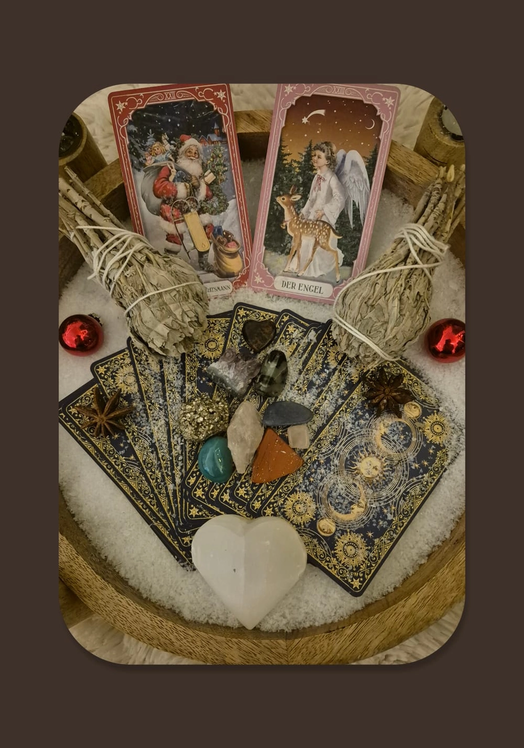 Queen of Angels - Spirituelle Lebensberatung & Duftkerzenverkauf - Tarotkarten lesen