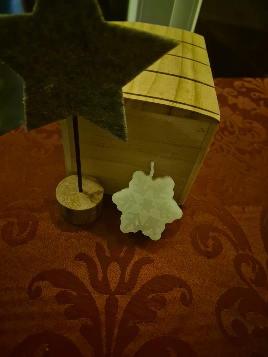 Queen of Angels - Spirituelle Lebensberatung & Duftkerzenverkauf - Duftkerze Schneeflockenform