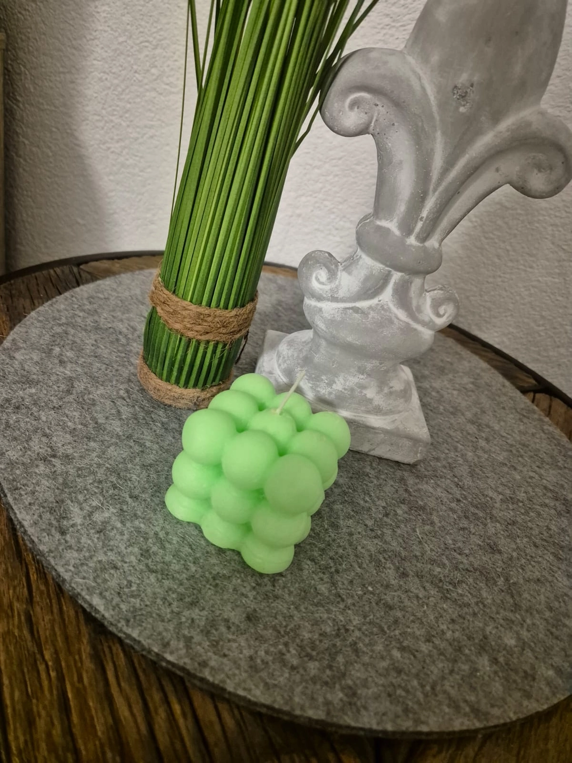 Queen of Angels - Spirituelle Lebensberatung & Duftkerzenverkauf - Duftkerze Würfelform aus Kugeln